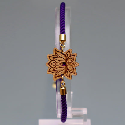 Fleur de Lotus : Symbole de Pureté et de Renaissance - Bracelet Violet avec cristal Swarovski