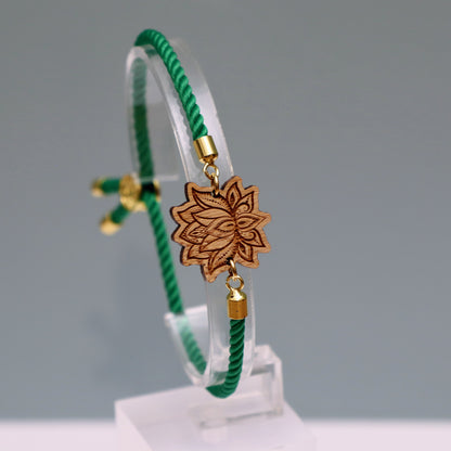 Fleur de Lotus : Symbole de Pureté et de Renaissance - Bracelet Vert