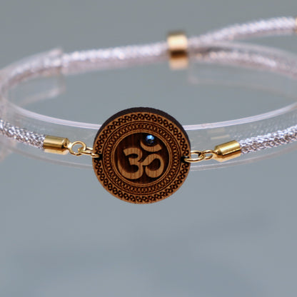 Om̐ – Symbole de l'Univers et de la Méditation - Bracelet Argent avec cristal Swarovski