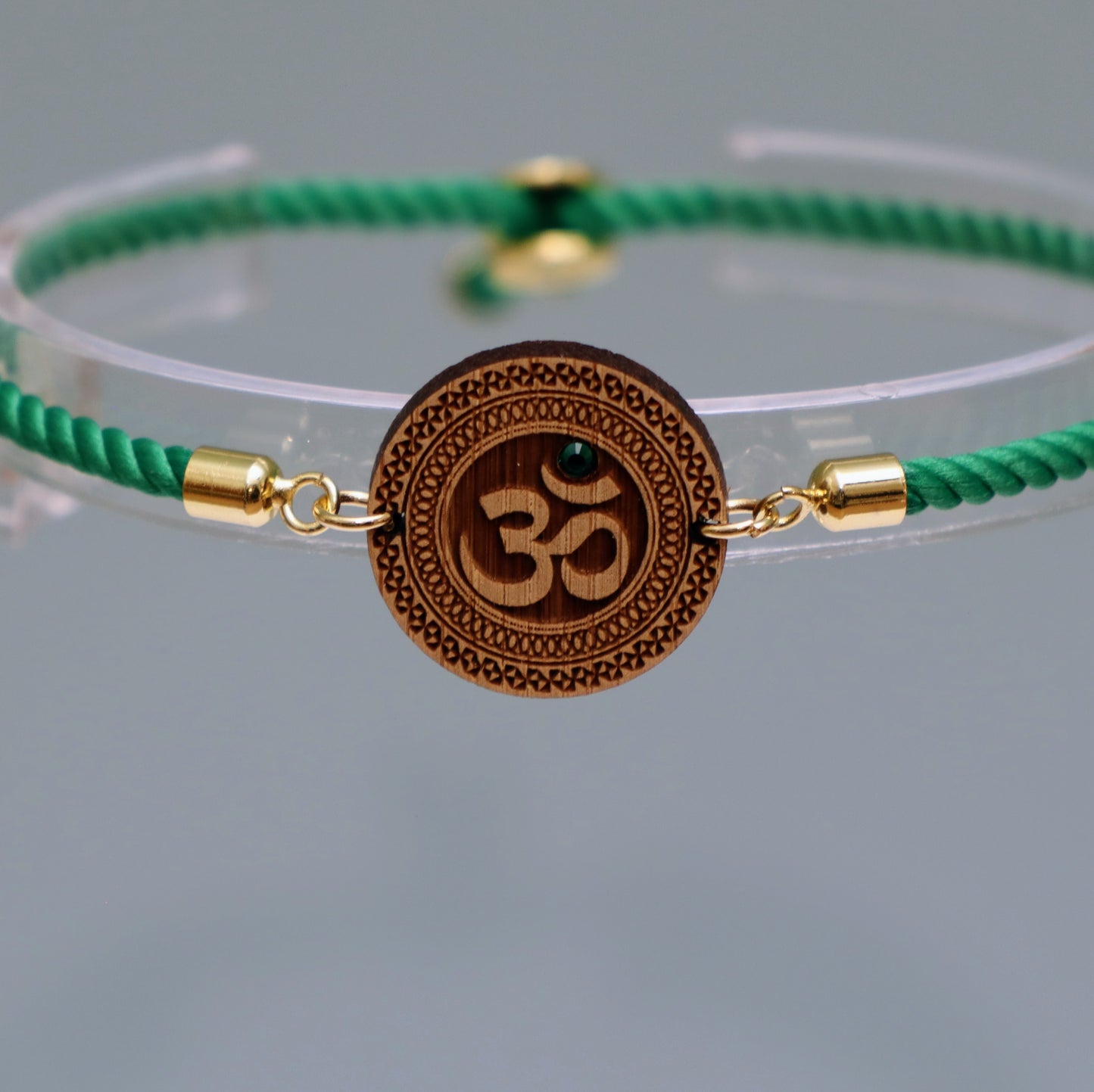 Om̐ – Symbole de l'Univers et de la Méditation - Bracelet Vert avec cristal Swarovski