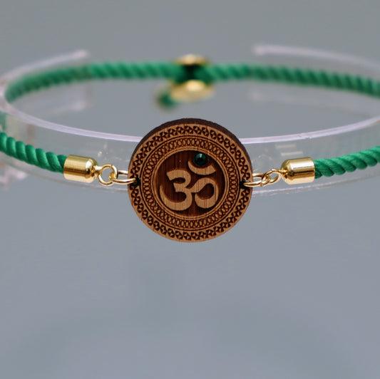 Om̐ – Symbole de l'Univers et de la Méditation - Bracelet Vert avec cristal Swarovski