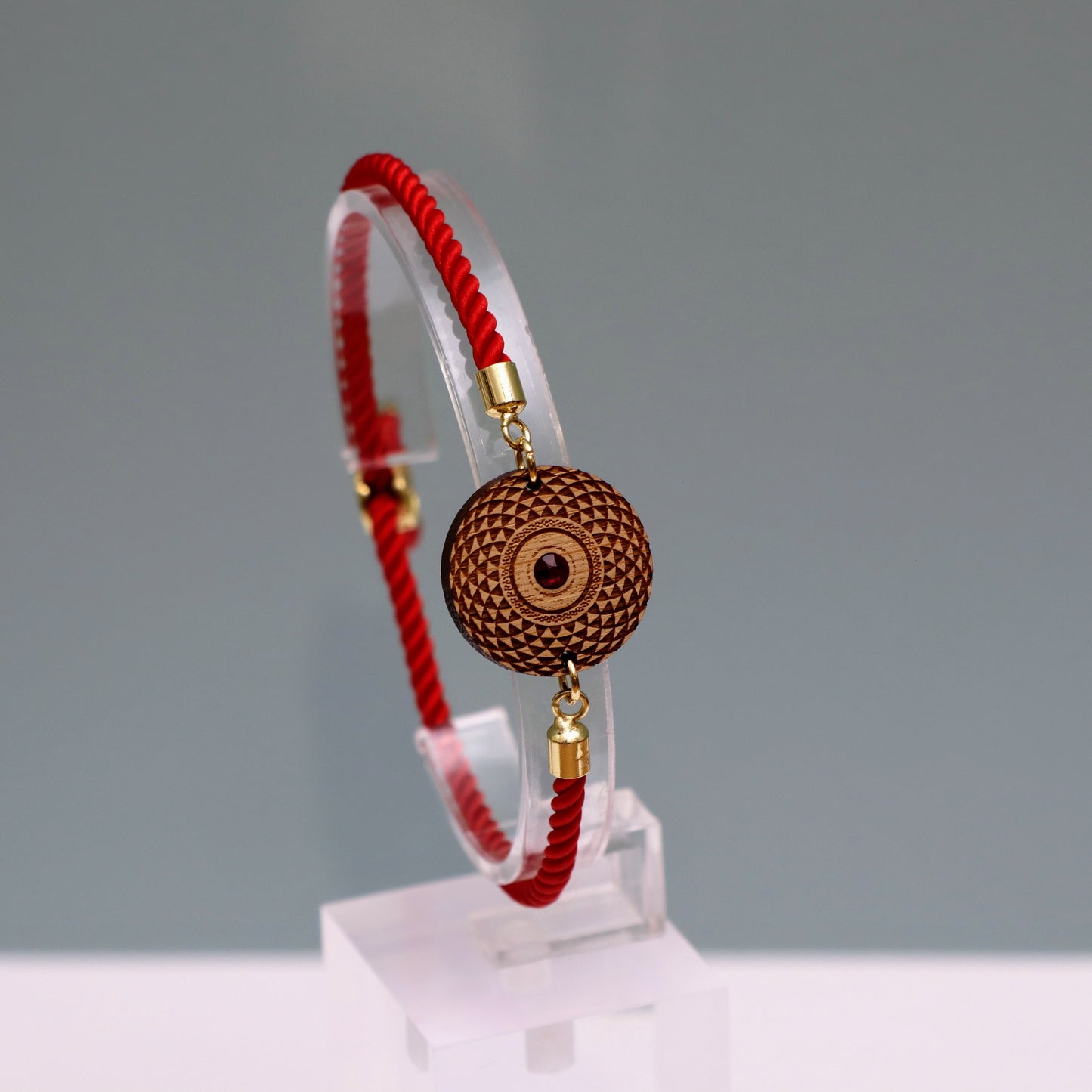 Torus Yantra : Symbole de l’Énergie Circulaire et de l’Harmonie - Bracelet Rouge avec cristal Swarovski